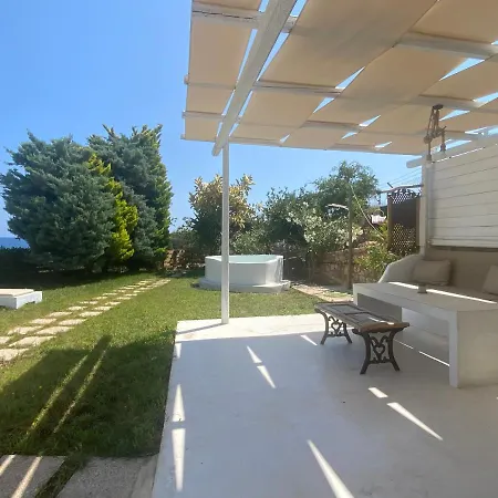 George's Island House With Plunge Pool *