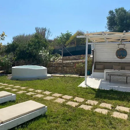 Vakantiehuis George's Island House With Plunge Pool Gouves