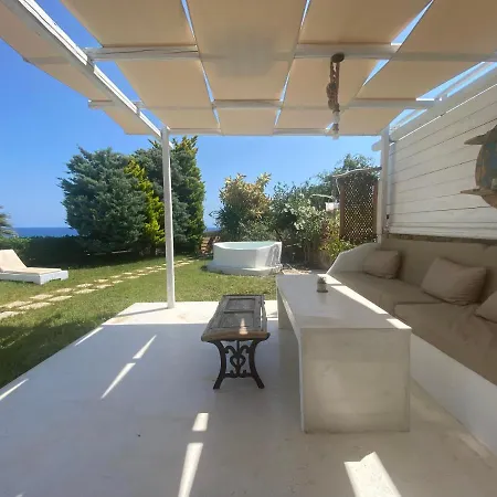 George's Island House With Plunge Pool